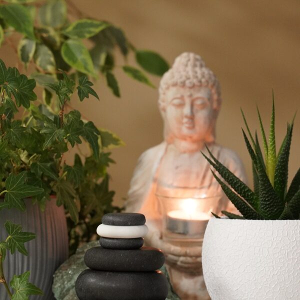 Karsto akmeņu masāža